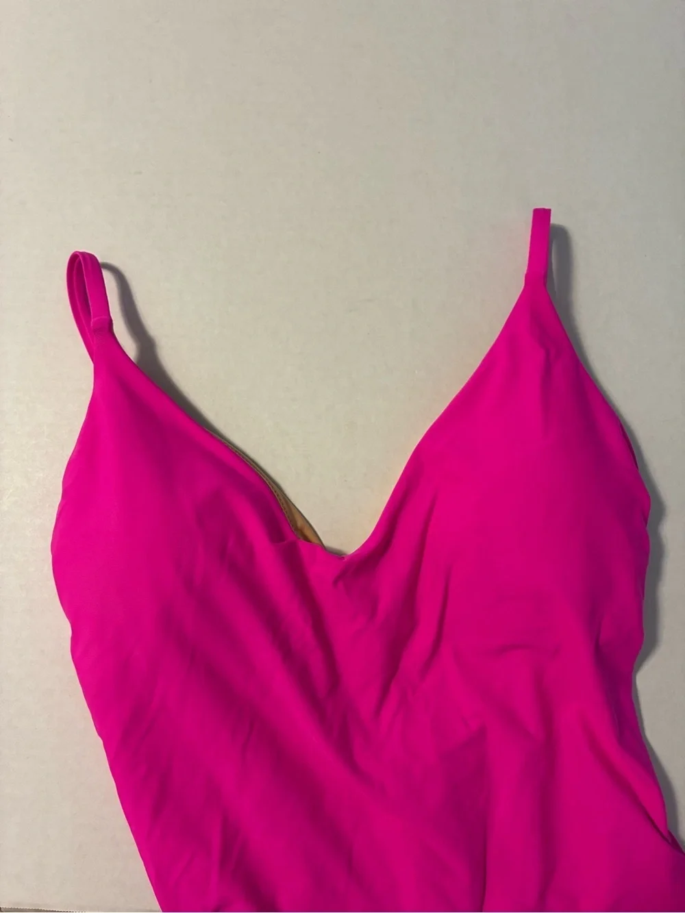 NWT J.Crew Hot Pink Rounded V-neck one-piece swimsuit Women’s size 6 Small